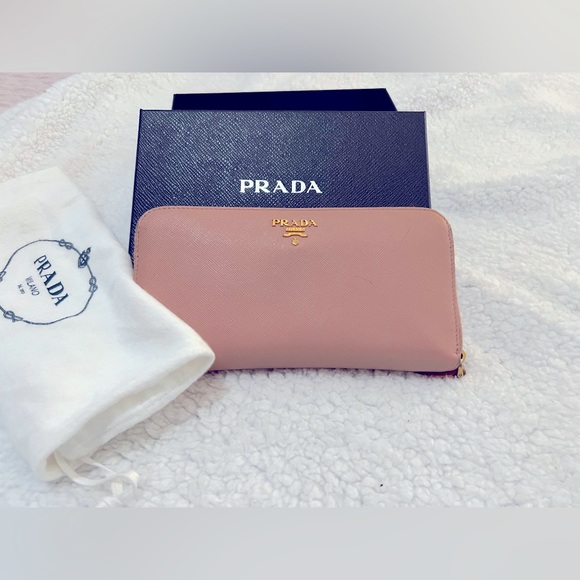 Prada long zippy wallet - Picture 2 of 14